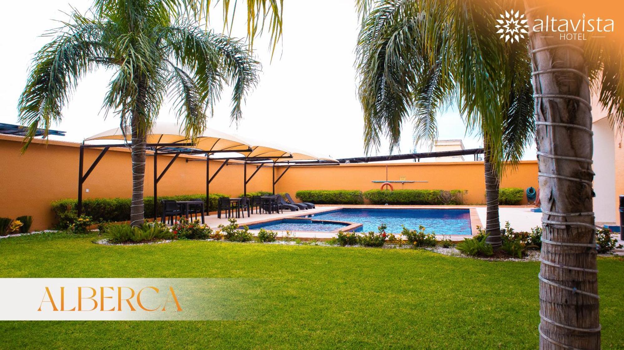 Altavista Hotel Reynosa Exterior photo